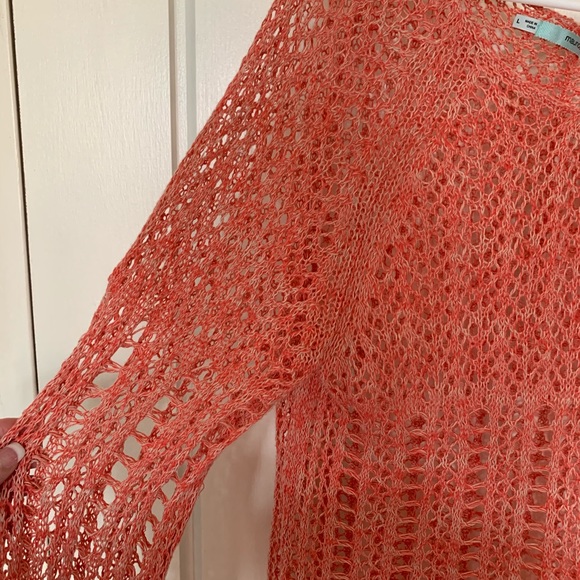 Netted top - Picture 2 of 2